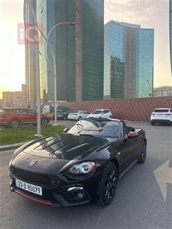 فيات 124 سبايدر